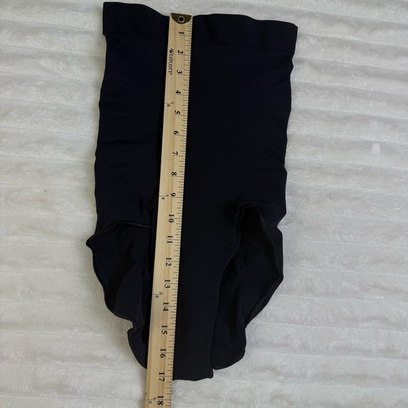 Skims Sculpt High Waisted Brief Onyx XL | Shapewear Compression NWOT - Picture 6 of 9